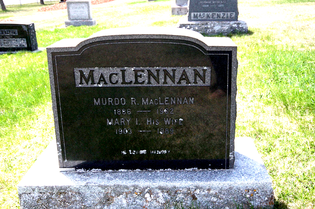 Photo of headstones/Murdo R MacLennan 1886-1962 hdstn Penobsquis Pioneer cem NB